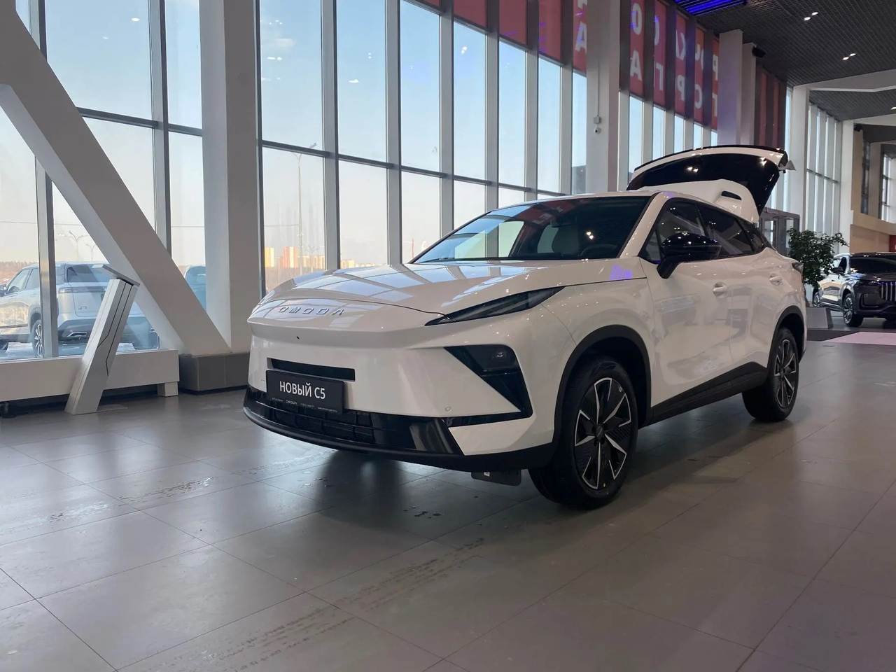 OMODA C5 NG 1.5T робот. Драйв НП