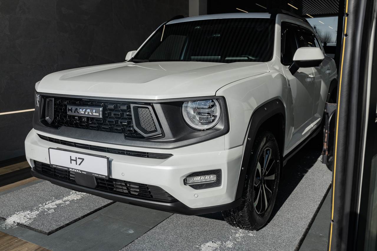 Haval PRO H7 I Рестайлинг Премиум 2.0 полный привод робот. (231 л.с.) 26 г.в. 26 м.г.