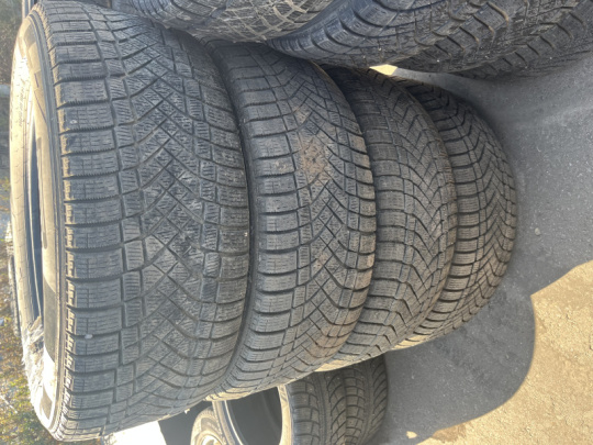 Шины Pirelli  Зимние нешипованные 265/55/19