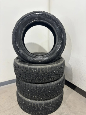 Шины Pirelli  Зимние шипованные 185/65/15