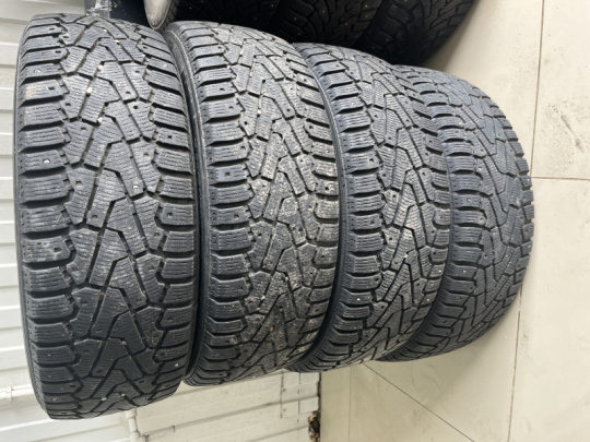 Шины Pirelli  Зимние шипованные 215/65/17