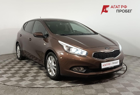 Kia Cee'd 2014 года с пробегом 107 573 км