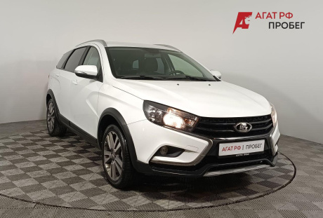 LADA Vesta [Универсал Кросс] SW Cross 2021 года с пробегом 118 000 км