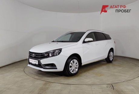 LADA Vesta [Универсал] SW 2018 года с пробегом 175 000 км