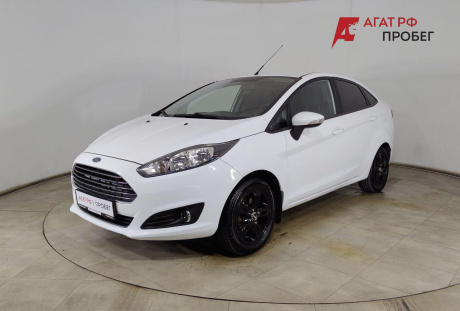Ford Fiesta 2015 года с пробегом 214 572 км