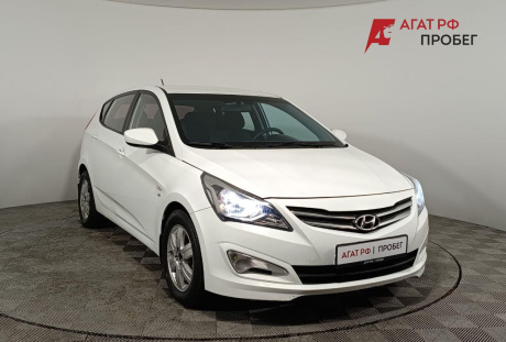 Hyundai Solaris хэтчбек 2014 года с пробегом 174 582 км