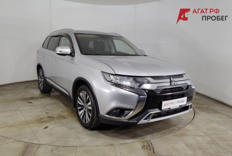 Mitsubishi Outlander 2018 года с пробегом 235 730 км