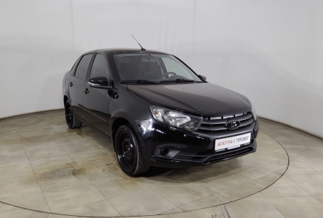 LADA Granta седан 2023 года с пробегом 173 000 км