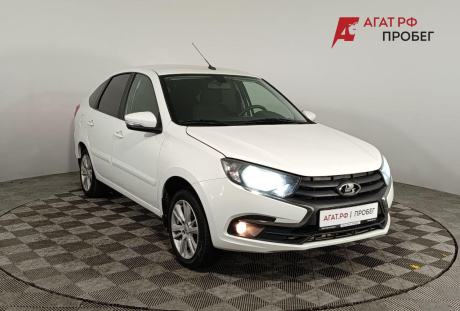 LADA Granta лифтбек 2019 года с пробегом 195 497 км