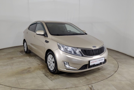 Kia Rio 2012 года с пробегом 183 000 км