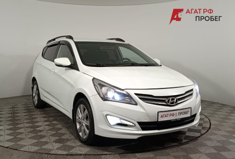 Hyundai Solaris хэтчбек 2015 года с пробегом 158 251 км