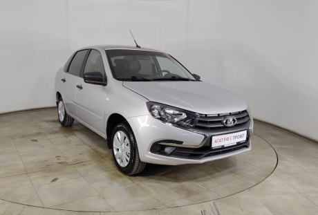 LADA Granta седан 2020 года с пробегом 61 900 км