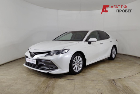 Toyota Camry 2020 года с пробегом 56 500 км