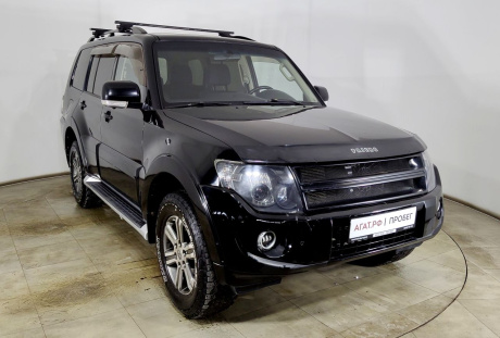 Mitsubishi Pajero 2012 года с пробегом 199 000 км