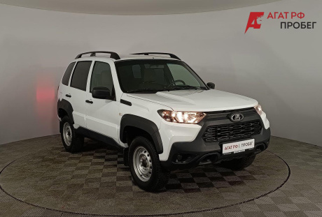 LADA Niva Travel 2022 года с пробегом 36 950 км, фото 1