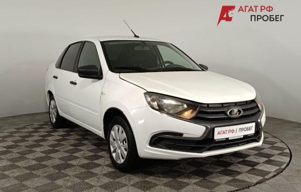 LADA Granta седан 2018 года с пробегом 99 700 км, фото 1