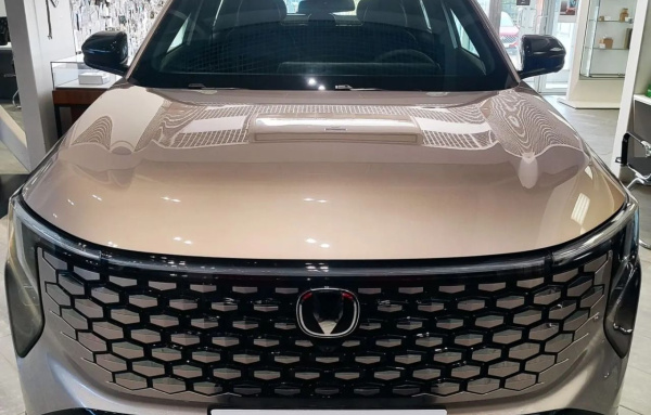Changan UNI-S IV 1.5T робот. Техно 147 л.с. полный привод 26 г.в