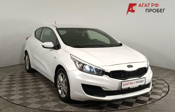 Kia Cee'd 2015 года с пробегом 177 228 км, фото 1