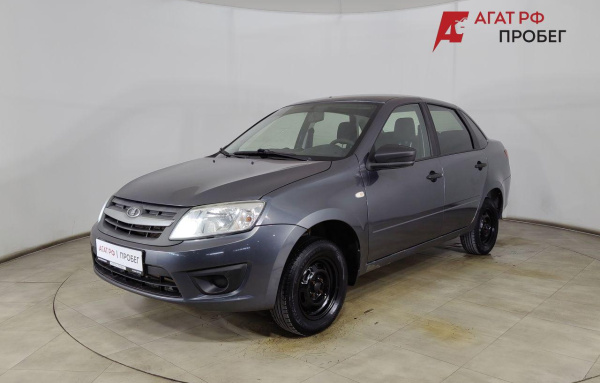 LADA Granta седан 2018 года с пробегом 142 900 км, фото 1