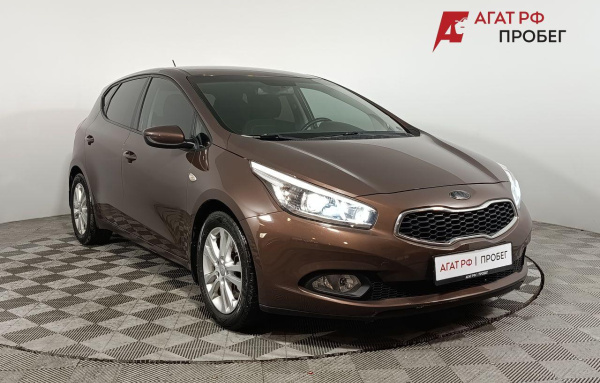 Kia Cee'd 2014 года с пробегом 107 573 км, фото 1