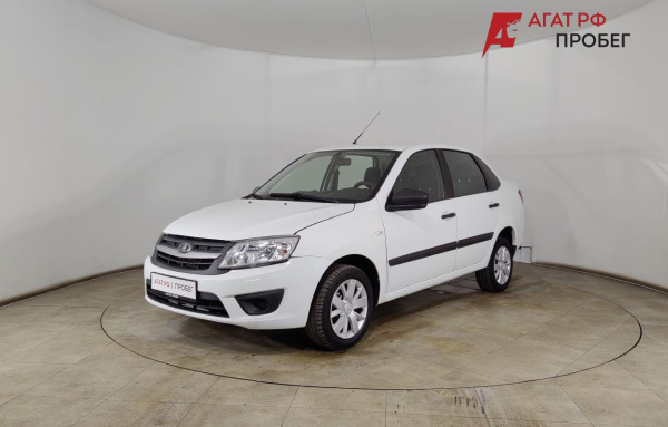 LADA Granta седан 2018 года с пробегом 111 230 км, фото 1