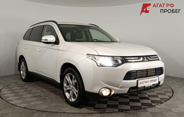 Mitsubishi Outlander 2013 года с пробегом 147 474 км, фото 1