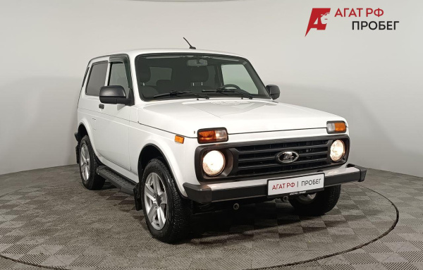 LADA Niva Legend 3 дв. 2023 года с пробегом 48 005 км, фото 1