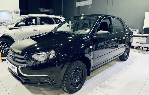 LADA Granta седан Стандарт Плюс