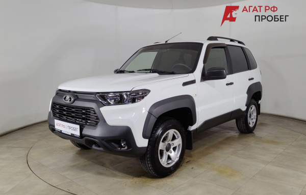 LADA Niva Travel 2024 года с пробегом 32 627 км, фото 1