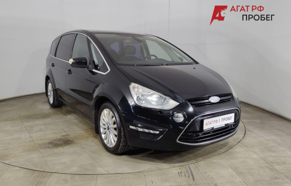 Ford S-MAX 2013 года с пробегом 205 000 км, фото 1