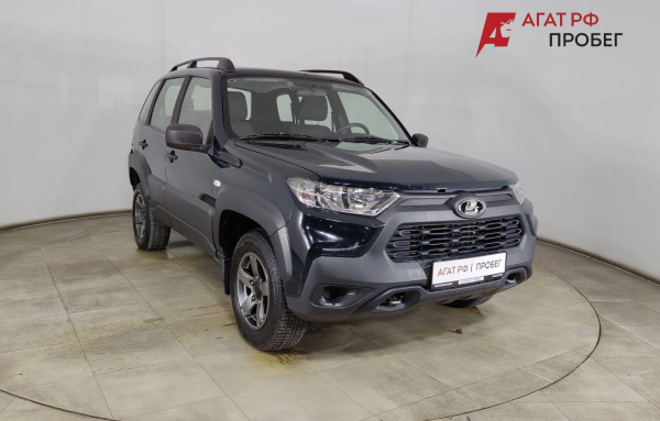 LADA Niva Travel 2023 года с пробегом 52 600 км, фото 1