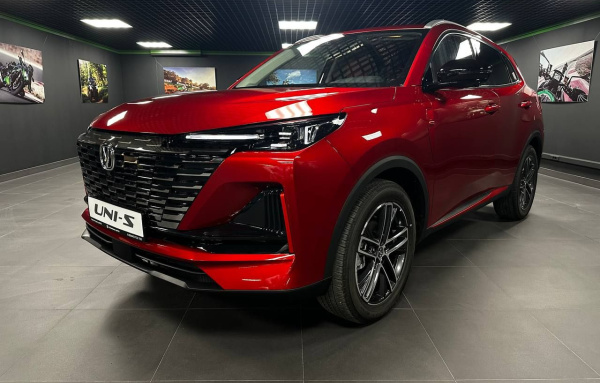 Changan UNI-S 1.5T робот. Техно 26 г.в