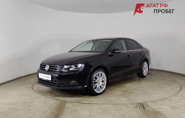 Volkswagen Jetta 2015 года с пробегом 166 000 км, фото 1