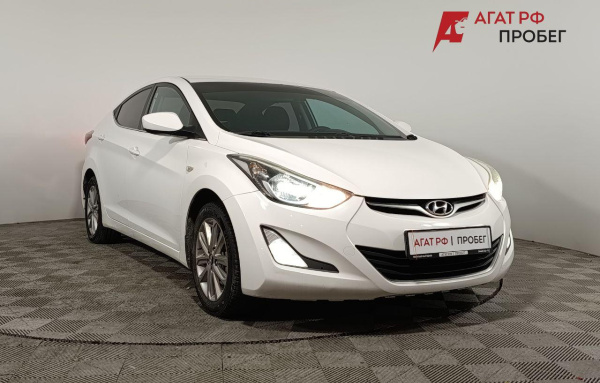 Hyundai Elantra 2015 года с пробегом 203 434 км, фото 1