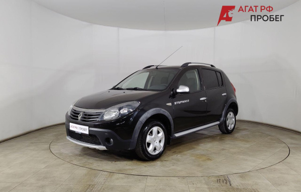 Renault Sandero 2013 года с пробегом 171 402 км, фото 1