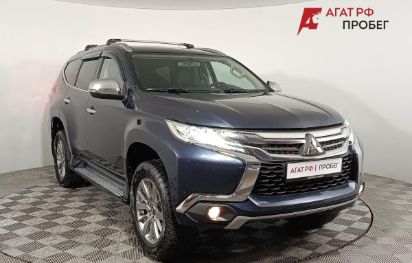 Mitsubishi Pajero Sport 2018 года с пробегом 203 335 км, фото 1