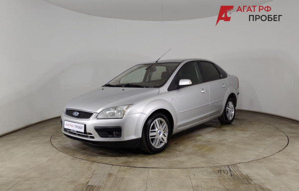 Ford Focus 2006 года с пробегом 218 400 км, фото 1