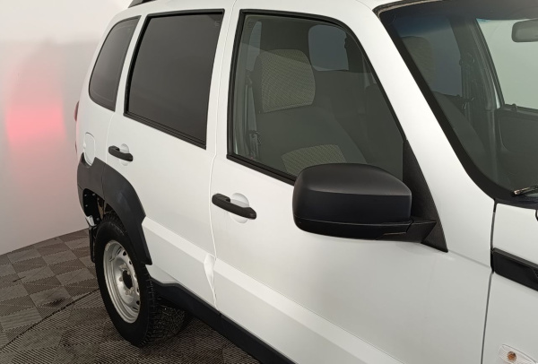 LADA Niva Travel 2022 года с пробегом 36 950 км, фото 22